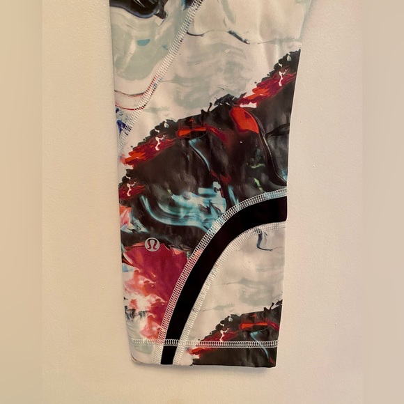 Lululemon Athletica crop pants, multicolor - Picture 3 of 5